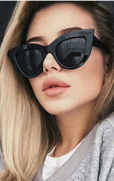 CAT EYE SUNGLASSES LARGE - Picture 1 of 3